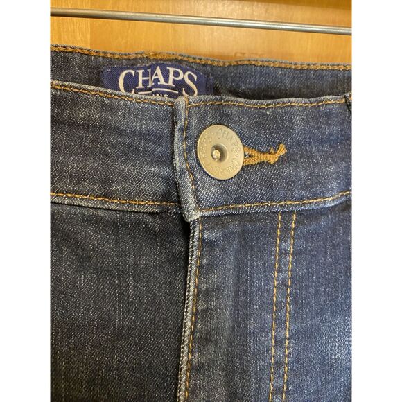 Chaps Mid Rise Crop Kick Jeans Womens 8 Light Wash Blue Stretch Denim - Picture 6 of 12